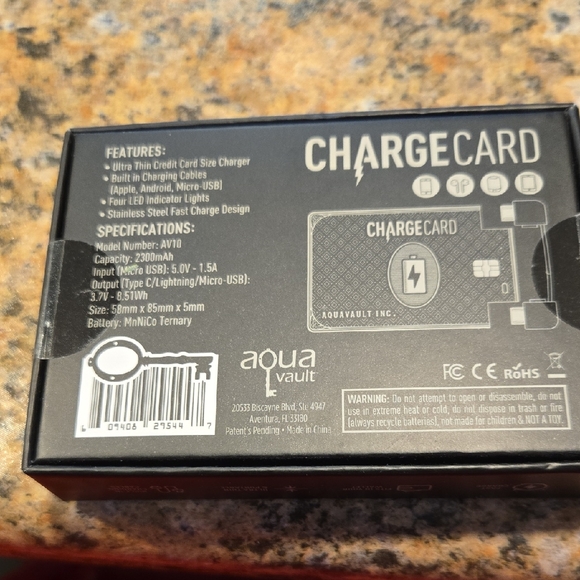 AquaVault ChargeCard Portable Charger - Picture 2 of 4